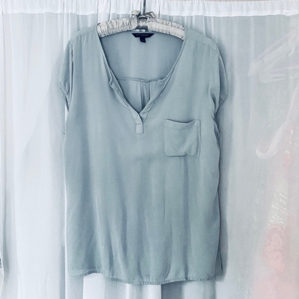 Banana Republic light gray, s/s top